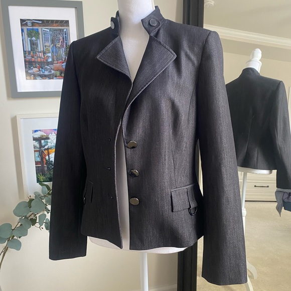 Calvin Klein - Professional and Stylish Blazer - M [8] - Picture 1 of 8